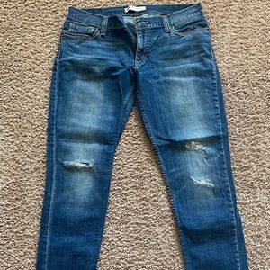 Levi Super Low rise skinny jean